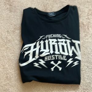 Hyraw hostile tee